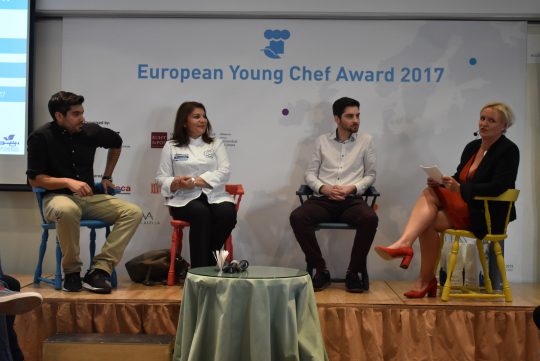 Argiro Barbarigou Round Table